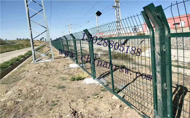 铁路护栏网