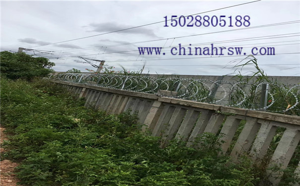 铁路防护网